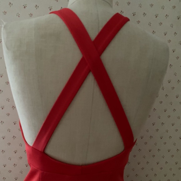 Lover’s + Friends red fitted dress with criss cross straps size Small. - Picture 4 of 13